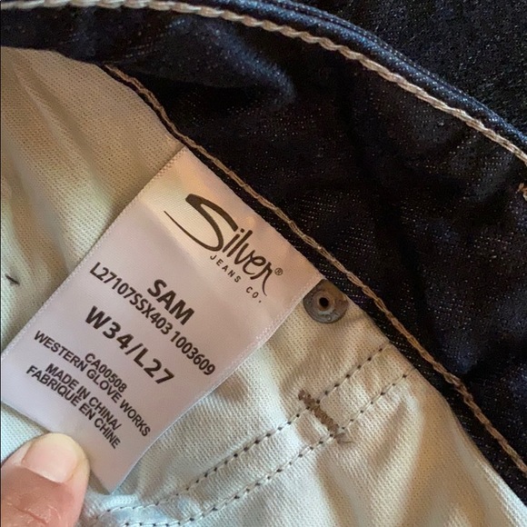 Silver - Picture 4 of 4